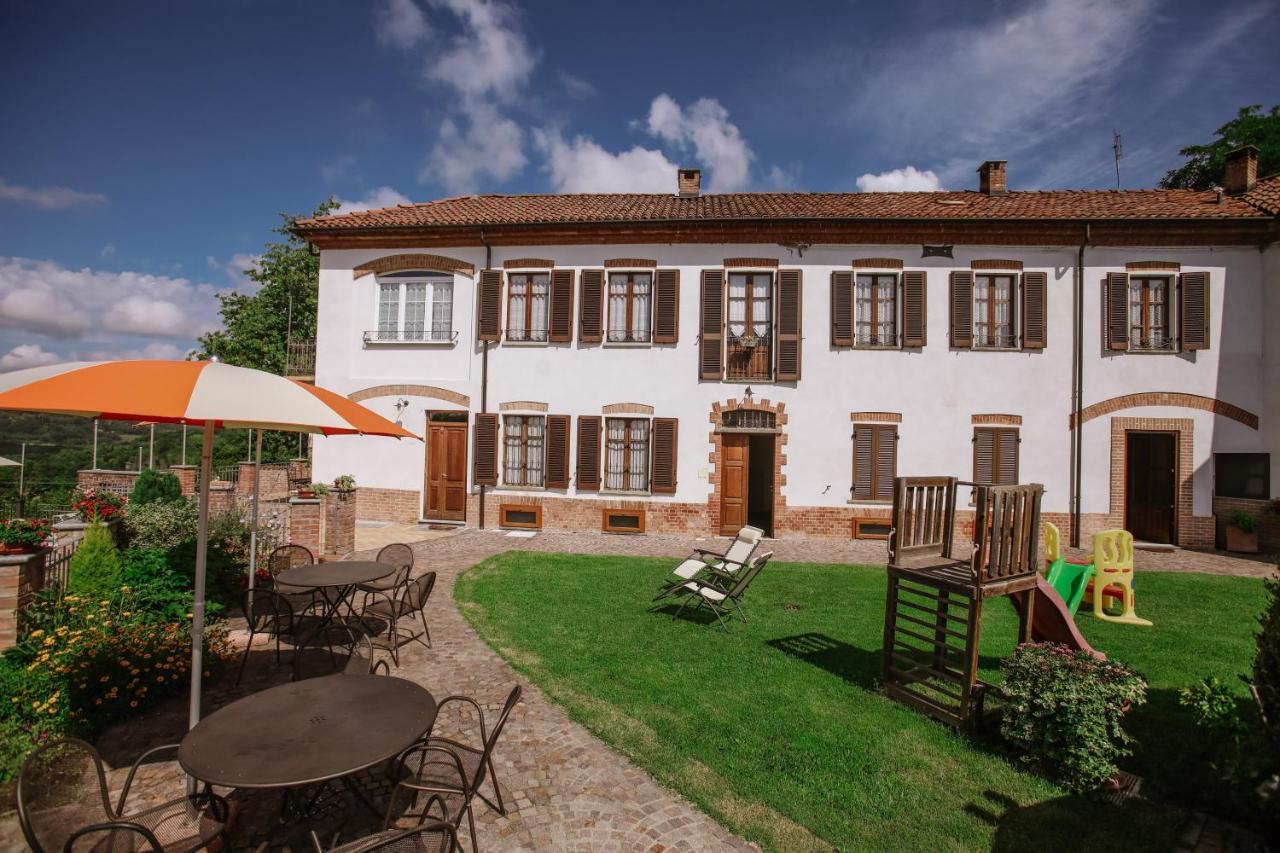 Il Pozzo Fiorito Apartment Cossombrato ภายนอก รูปภาพ