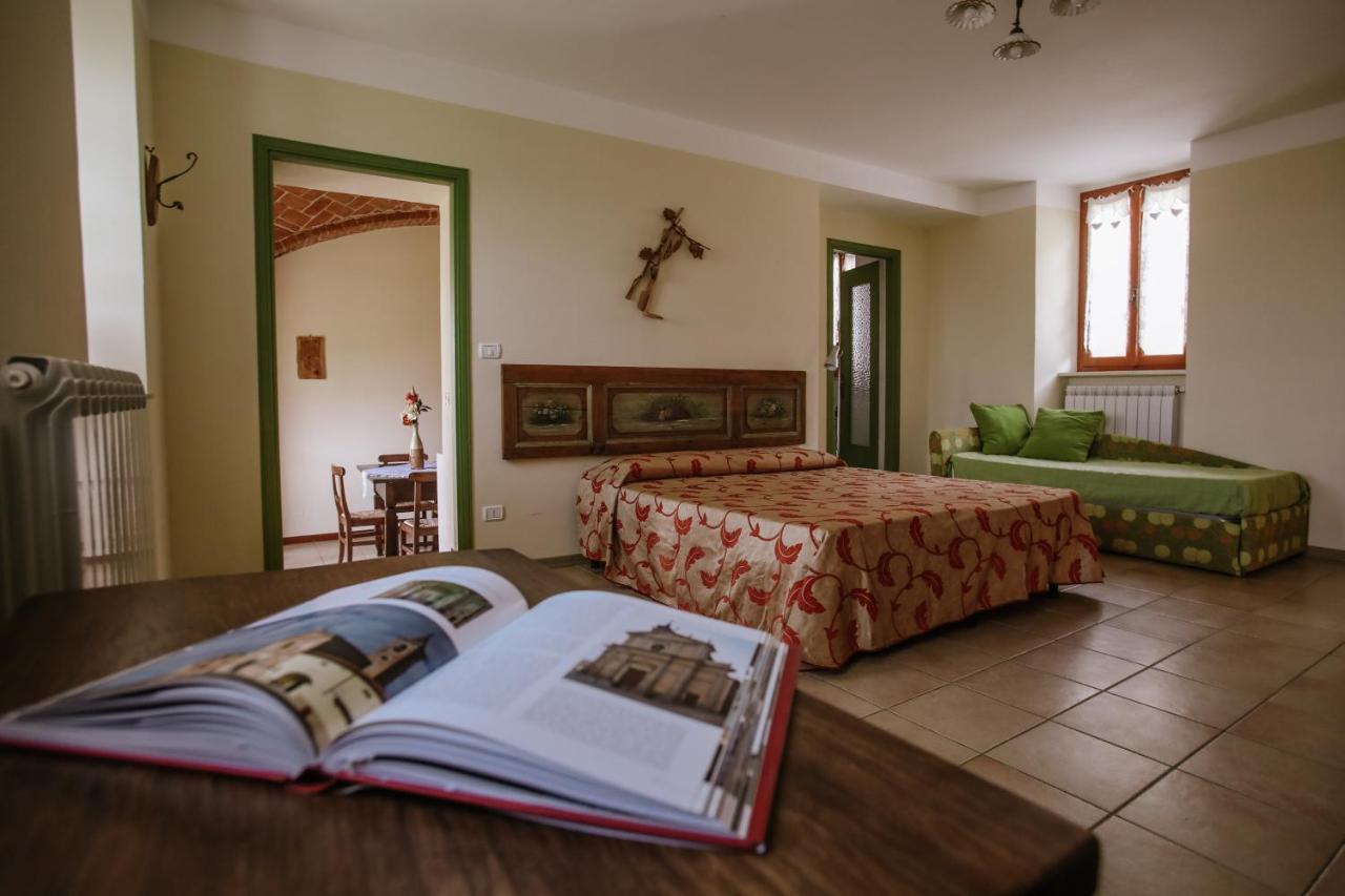 Il Pozzo Fiorito Apartment Cossombrato ภายนอก รูปภาพ
