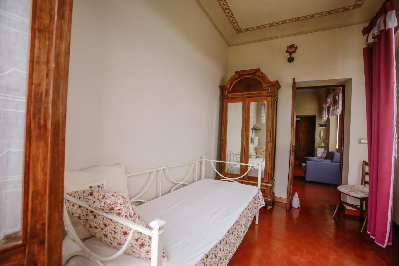 Il Pozzo Fiorito Apartment Cossombrato ภายนอก รูปภาพ